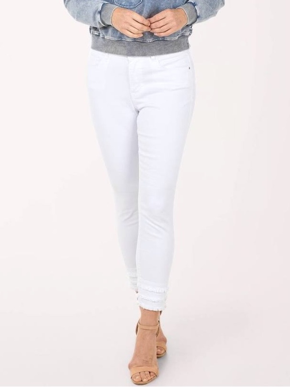 CHARLIE B White Cropped Skinny Jeans with Frayed Ankles